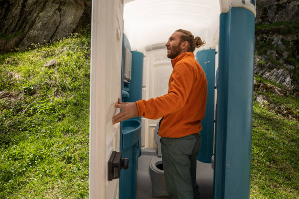 Best Porta potty delivery and setup  in Garden Ridge, TX